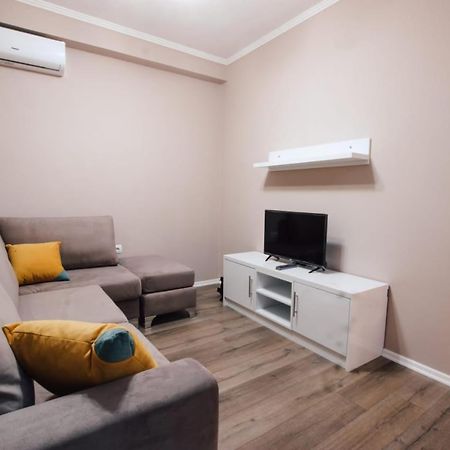 Novs Apartment 1 Gjirokastra Kültér fotó