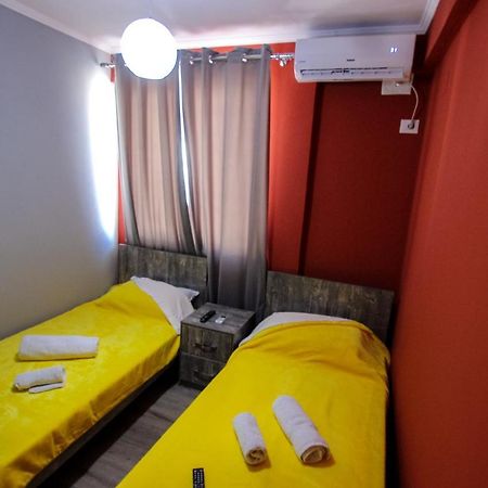 Novs Apartment 1 Gjirokastra Kültér fotó