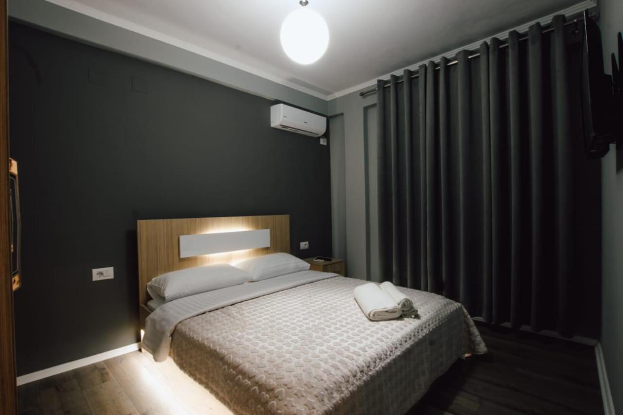 Novs Apartment 1 Gjirokastra Kültér fotó