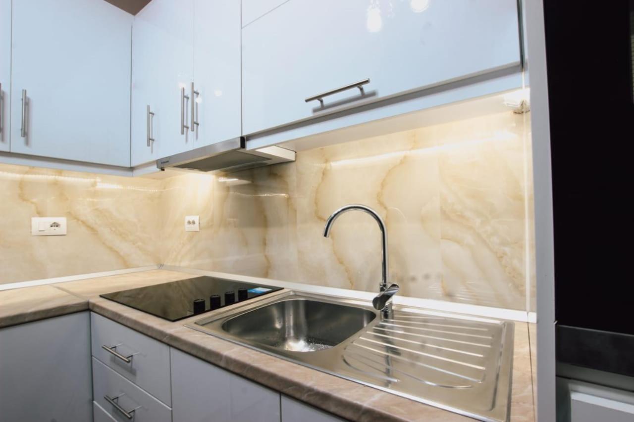 Novs Apartment 1 Gjirokastra Kültér fotó