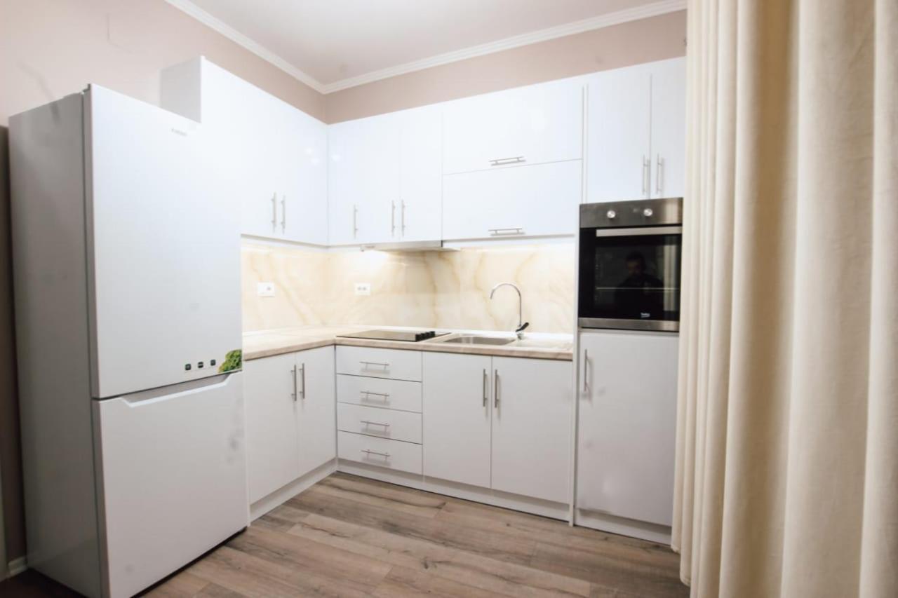 Novs Apartment 1 Gjirokastra Kültér fotó